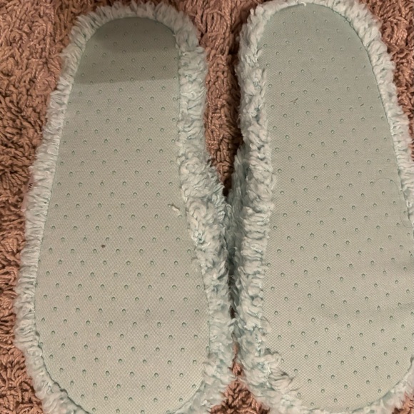 Women’s size s/m dog mom slippers - Picture 4 of 5